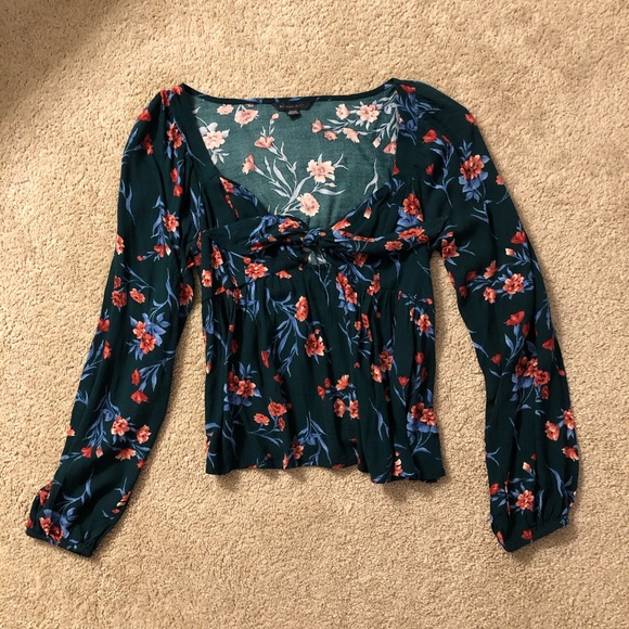 Tie Front American Eagle Top - Picture 2 of 9